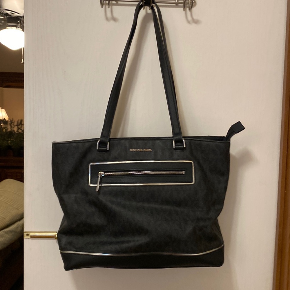 Micheal Kors bag